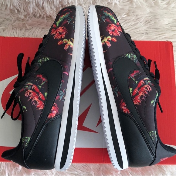 NIKE CORTEZ BASIC SNEAKERS - Picture 4 of 9